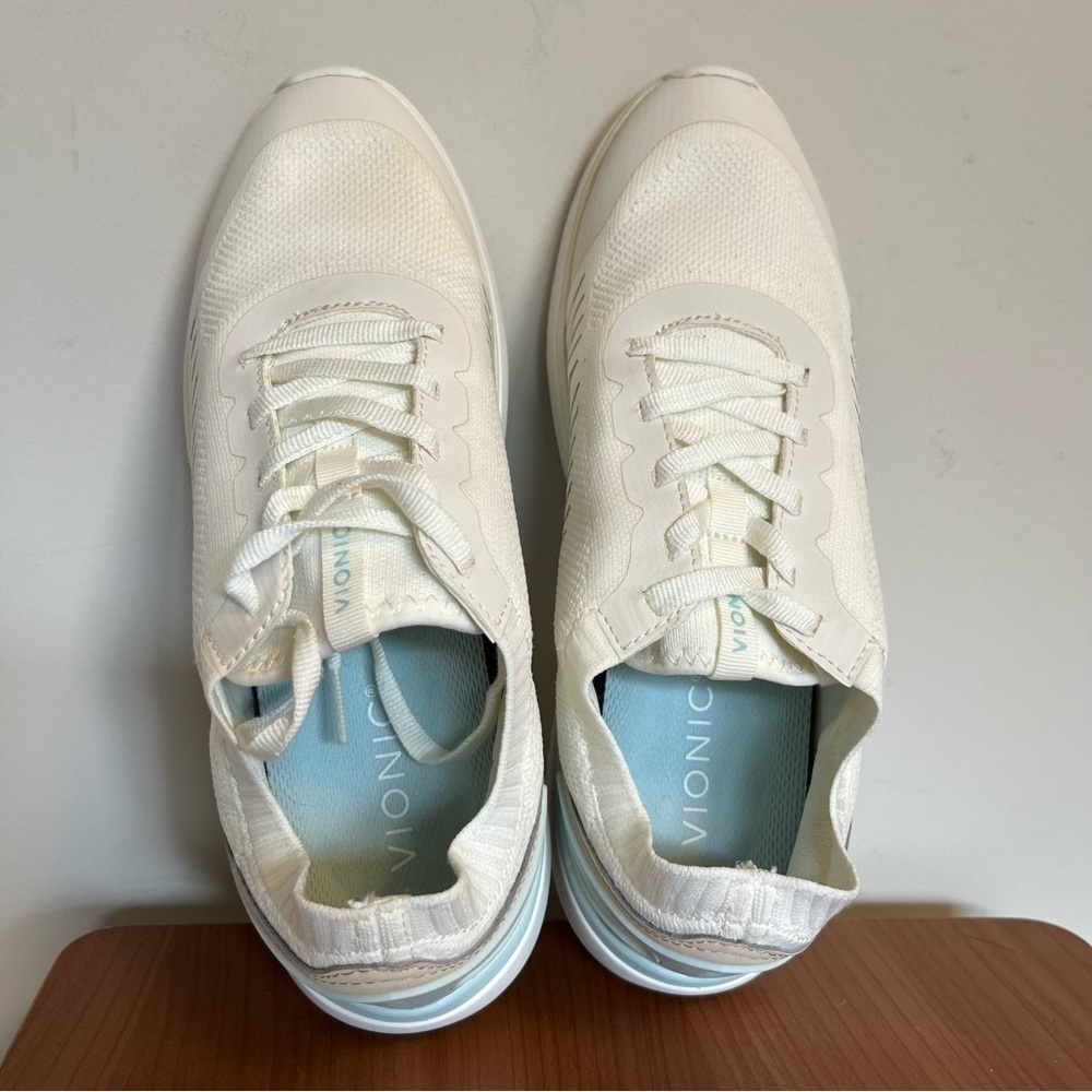 Vionic Lace-up Athletic Sneakers Embolden - white blue size 7.5 - Picture 7 of 7